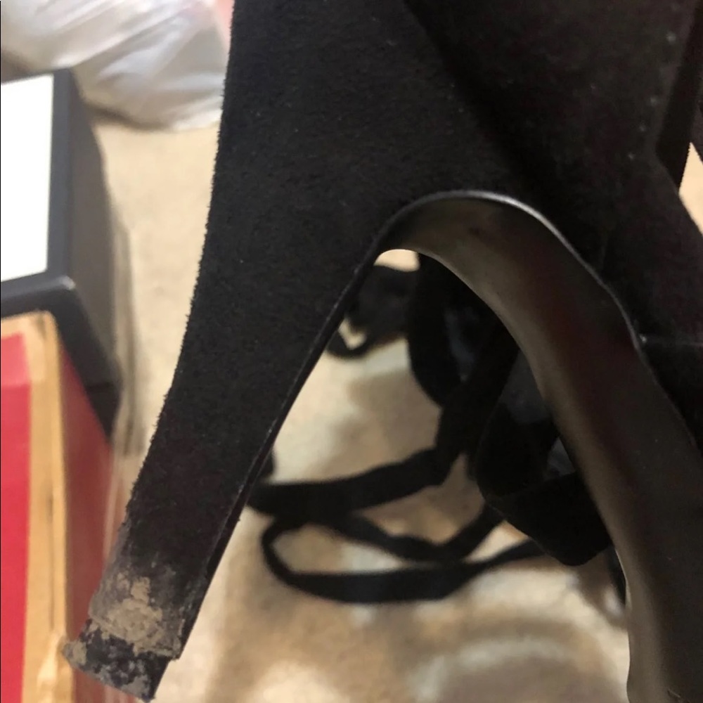 Heels - Picture 5 of 5